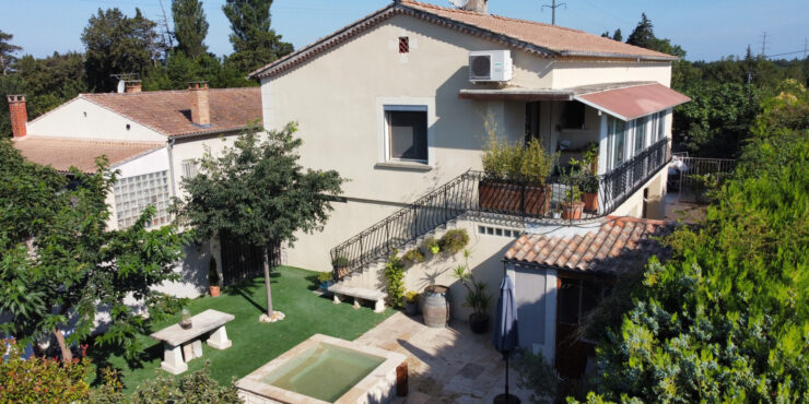 Quatre chambres avec jardin