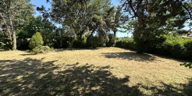 TERRAIN CONSTRUCTIBLE