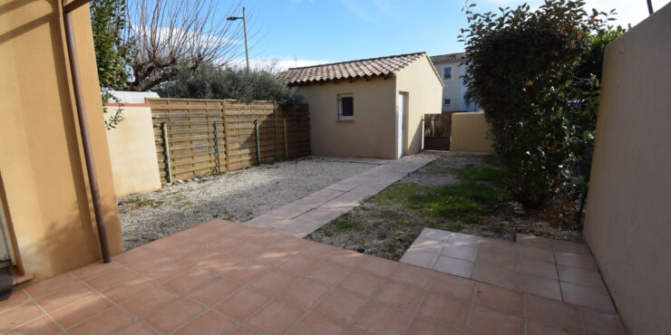 Maison 3 chambres avec garage   Quartier calme, proche commodités