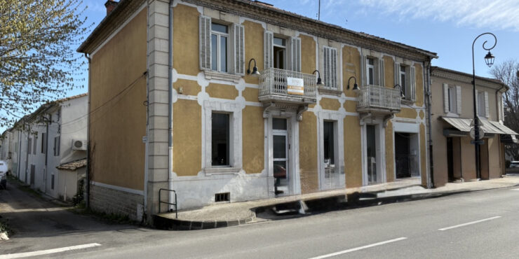 Local commercial 100m2 avec appartement T4