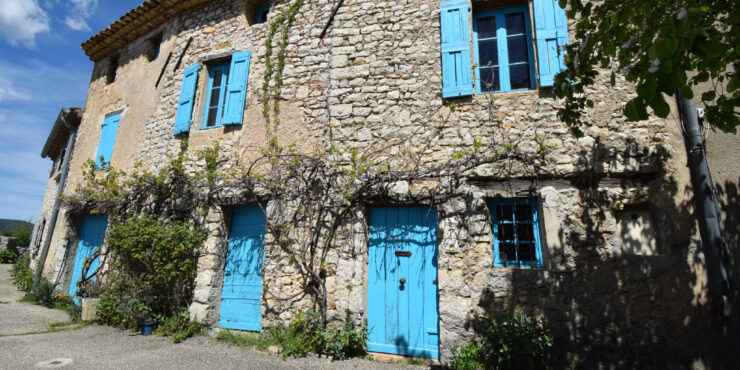 Maison de village, Saint-Trinit